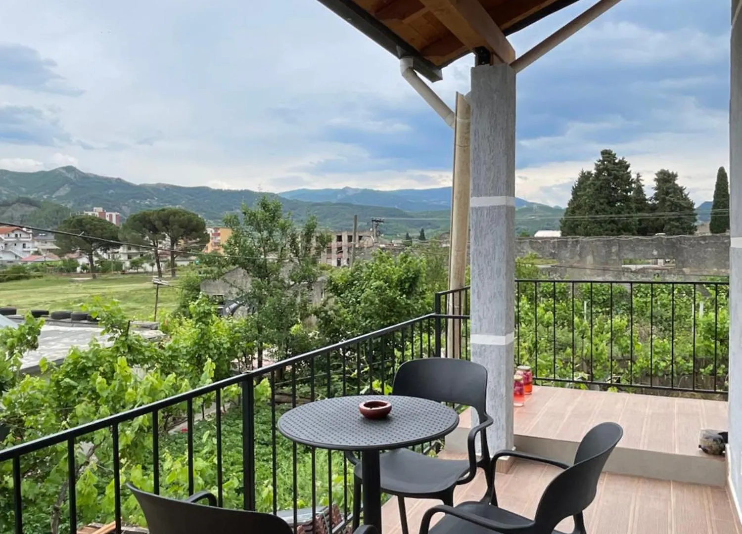 Shtepia Me Lule Hotel Permet Guest house